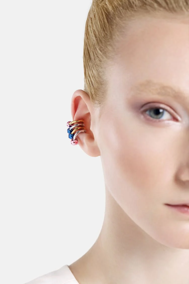Casa Batlló huggie earcuff in gold and blue - Image 4