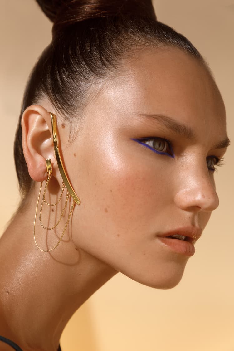 Gold Ear Cuff with Draped Chain - Image 3